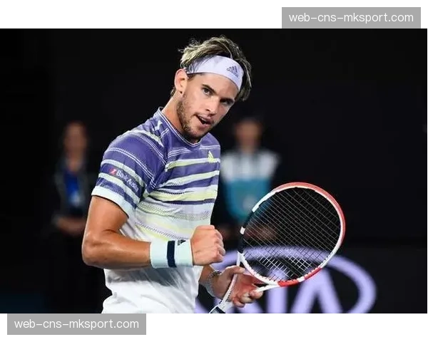 米克尔森完成职业生涯第100场大满贯赛事，在18号洞果岭获全场致敬